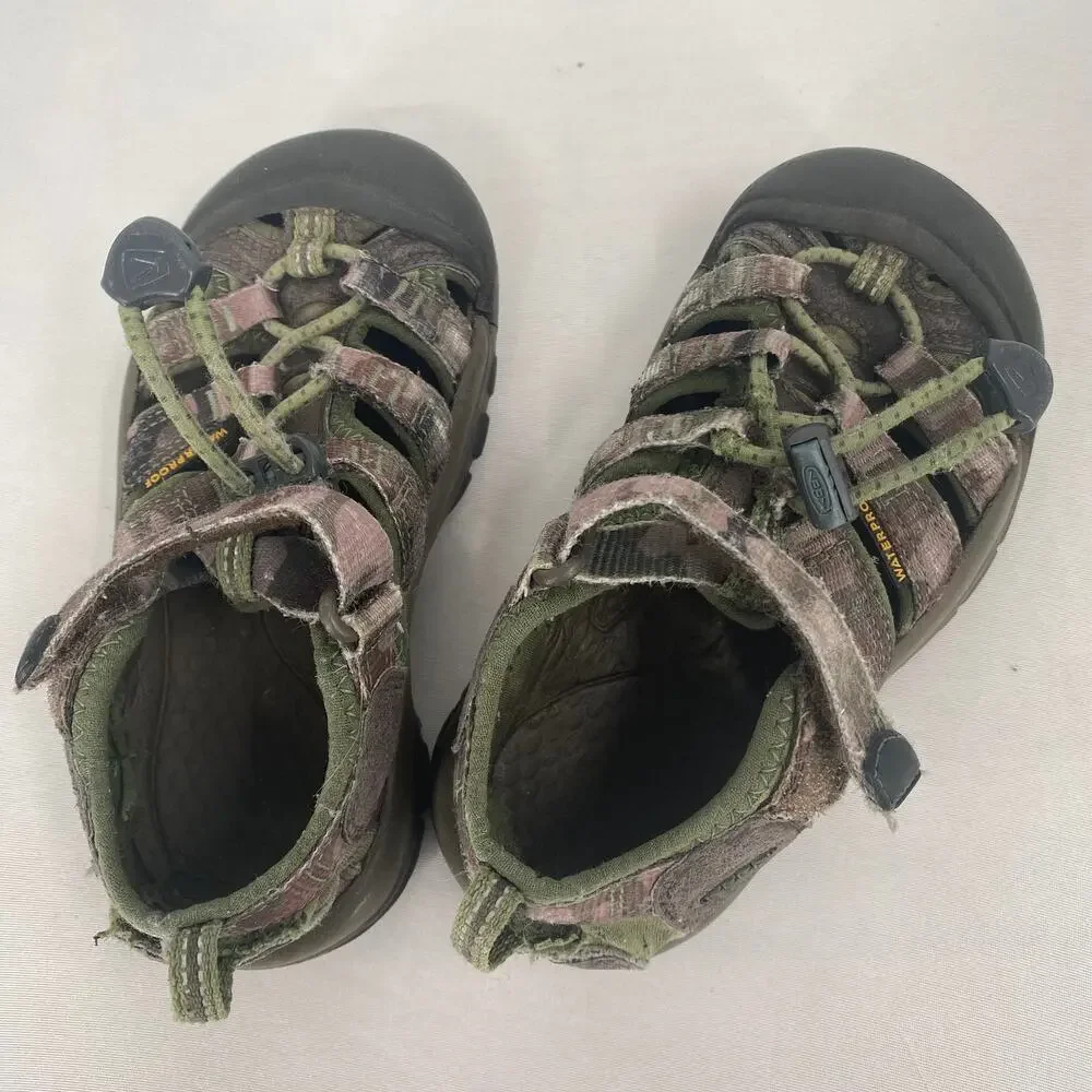 Keen Camo Boys Newport H2 Sandals Size 9.5